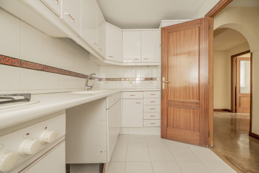 Pantry Doors For Texas Homes - Highlinesupplies.com